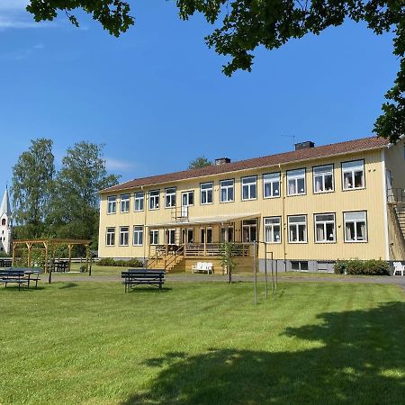 Kalvs Skolhus Hostel Exterior photo